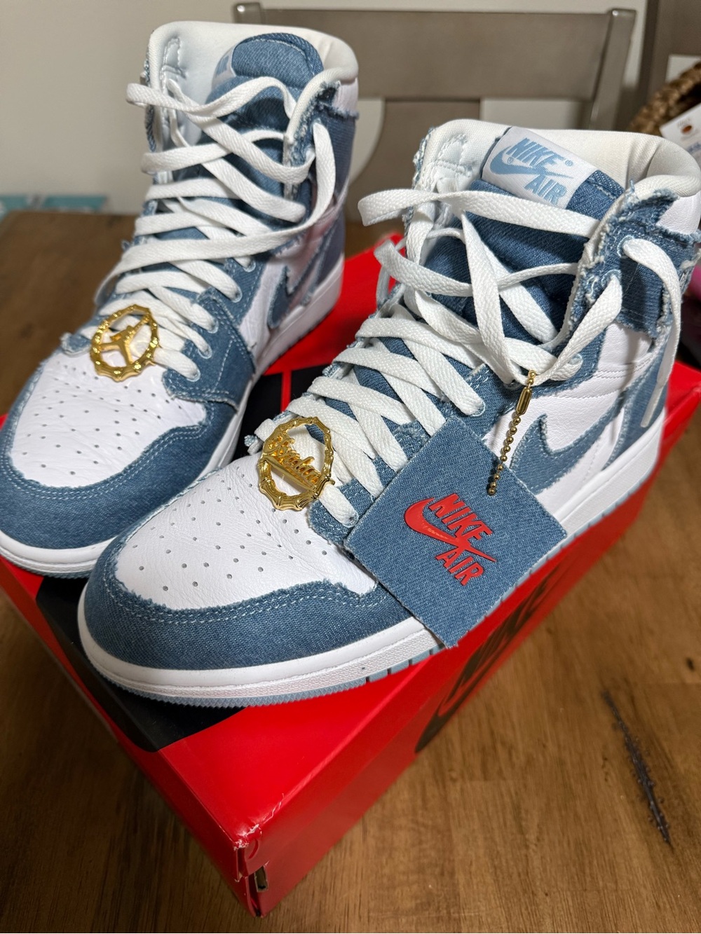 Nike Air Jordan 1 Retro High OG Denim - Picture 2 of 10